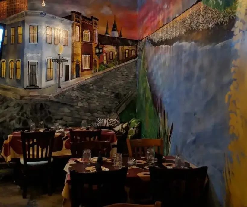 Lenora's Restaurant Interior